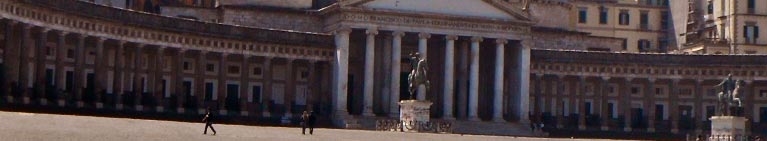 Napoli - la famosa Piazza del Plebiscito